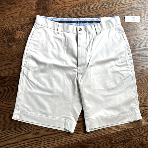 NWT Brooks Brothers Khaki Shorts - 33W, 9 Inch Inseam - Picture 1 of 2